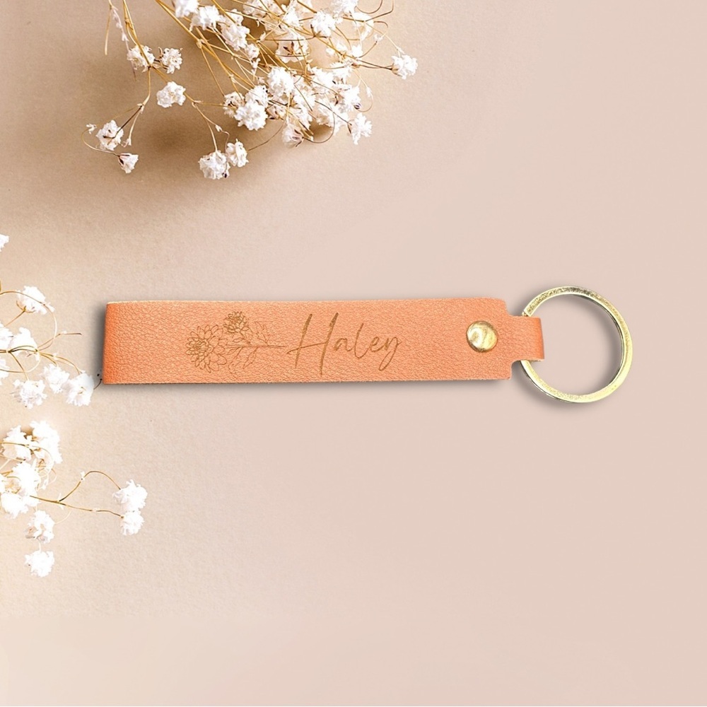 Birth flower customizable key chain. Your name and birth flower.​